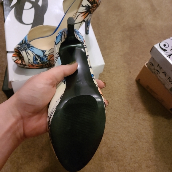 Nine west Heels - Picture 3 of 4